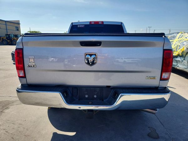 2018 RAM 1500 SLT