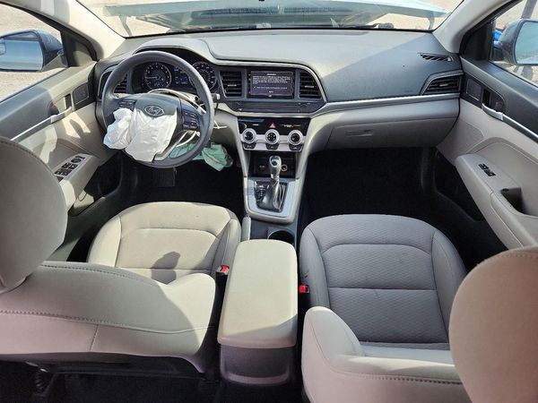 2019 HYUNDAI ELANTRA SE