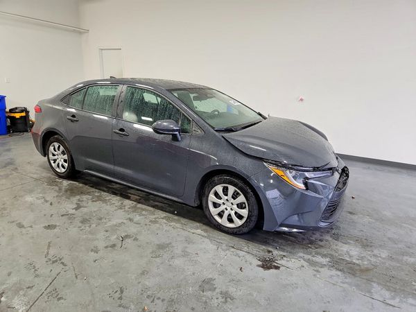 2025 TOYOTA COROLLA LE — Passenger 3/4