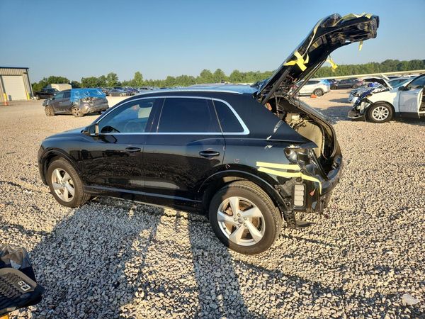 2020 AUDI Q3 quattro Premium Plus