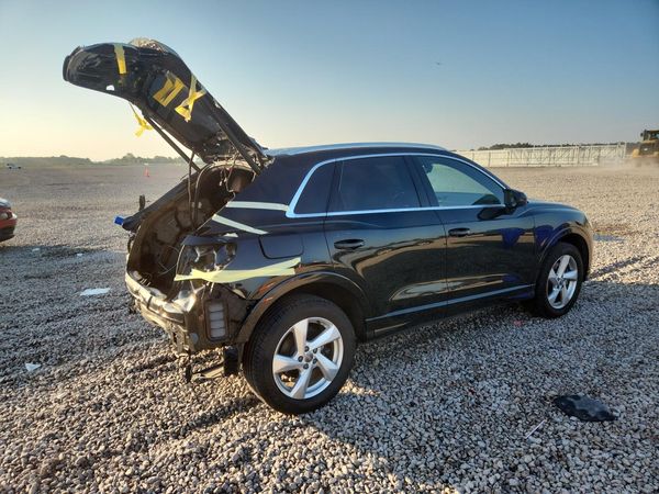 2020 AUDI Q3 quattro Premium Plus