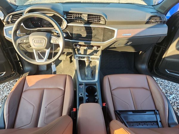 2020 AUDI Q3 quattro Premium Plus