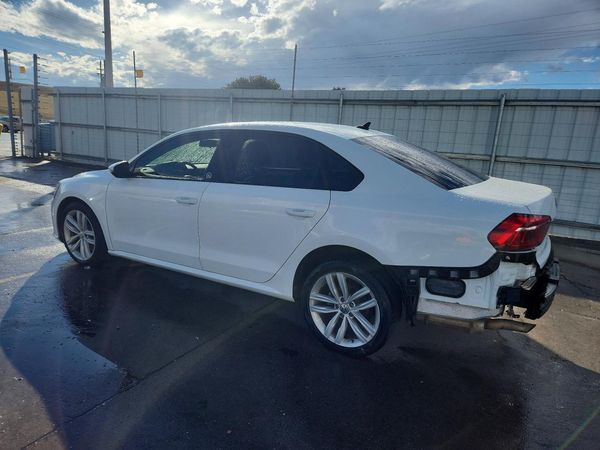 2019 VOLKSWAGEN PASSAT