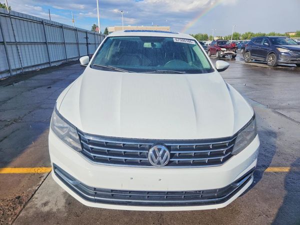 2019 VOLKSWAGEN PASSAT