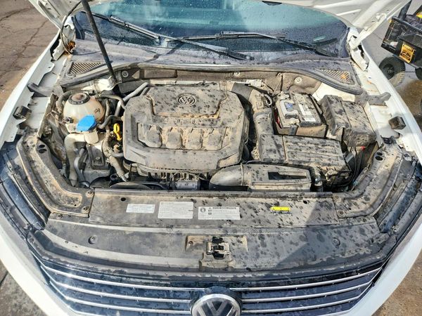 2019 VOLKSWAGEN PASSAT