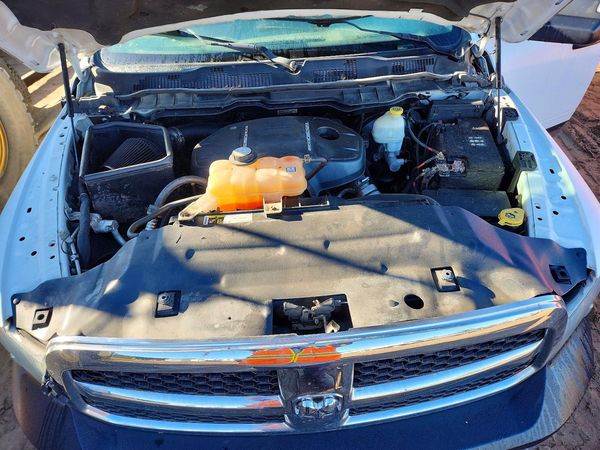 2016 RAM 1500 ST — Engine bay