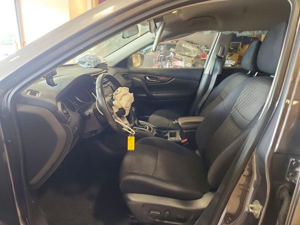 2019 NISSAN ROGUE — DENT