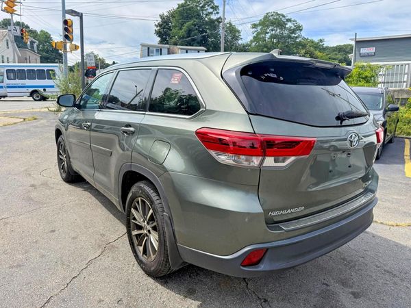 2018 TOYOTA HIGHLANDER SE/XLE