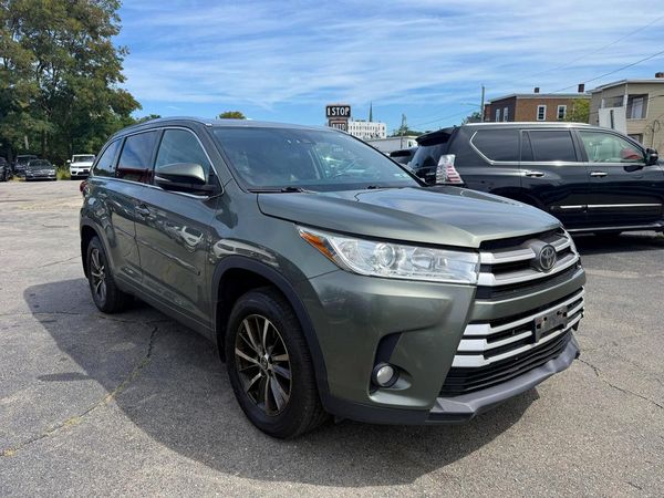 2018 TOYOTA HIGHLANDER SE/XLE