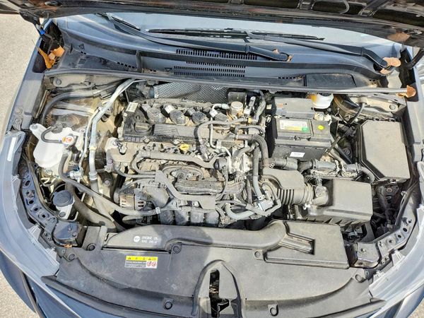 2024 TOYOTA COROLLA — Engine bay