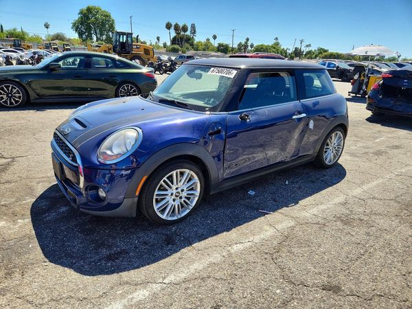 2014 MINI COOPER