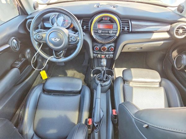2014 MINI COOPER