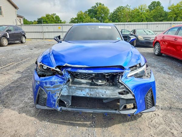 2022 LEXUS IS