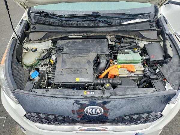 2019 KIA NIRO FE (HEV), LX (HEV) — Engine bay