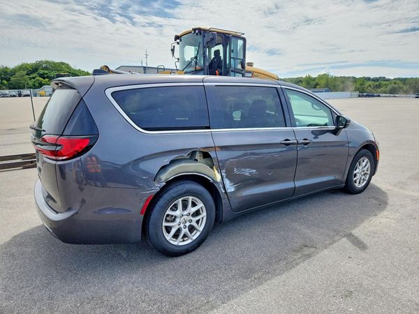 2023 CHRYSLER PACIFICA Touring L — PSRA