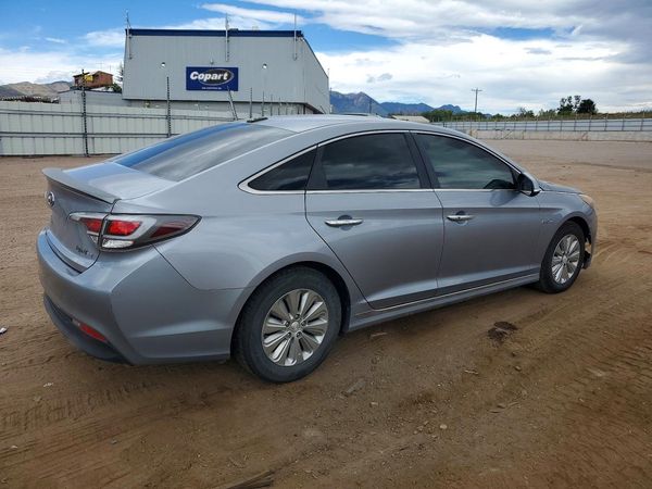 2017 HYUNDAI SONATA SE