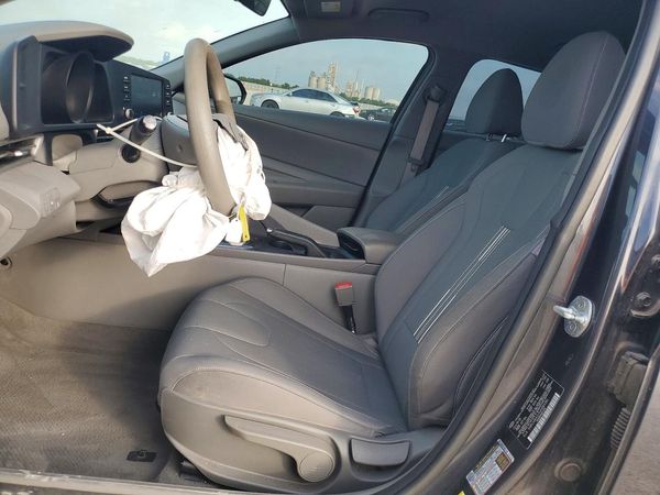 2021 HYUNDAI ELANTRA