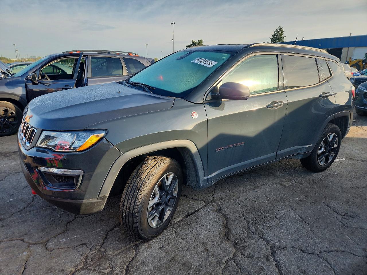 2018 JEEP COMPASS Trailhawk — Front 3/4