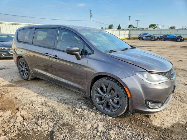 2020 CHRYSLER PACIFICA