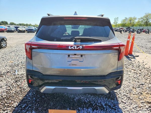 2024 KIA SELTOS EX