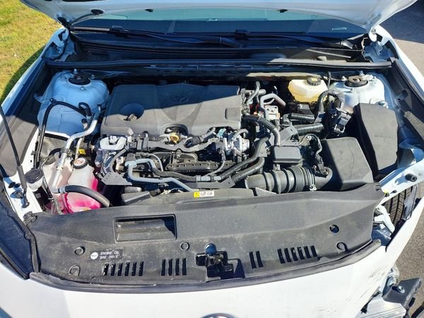 2026 TOYOTA CAMRY — Engine bay
