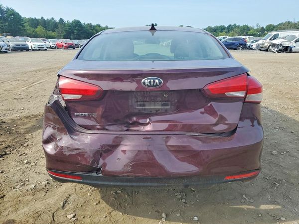 2018 KIA FORTE LX Base