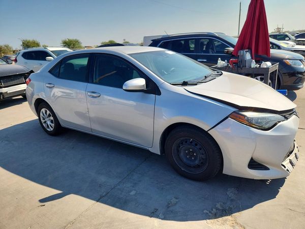 2017 TOYOTA COROLLA