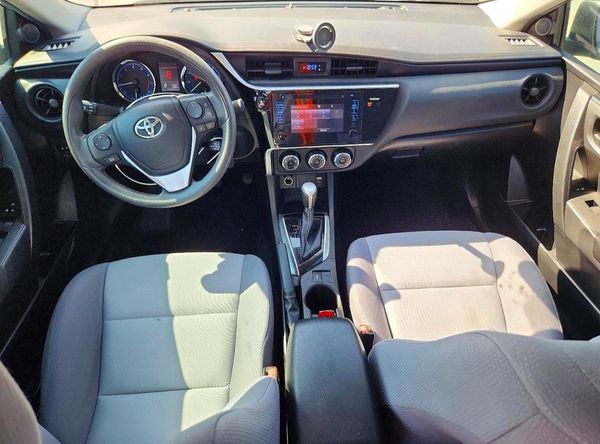 2017 TOYOTA COROLLA