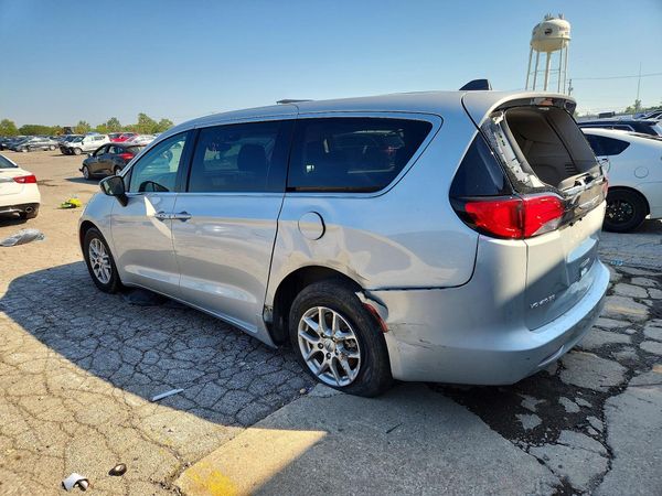 2024 CHRYSLER VOYAGER LX
