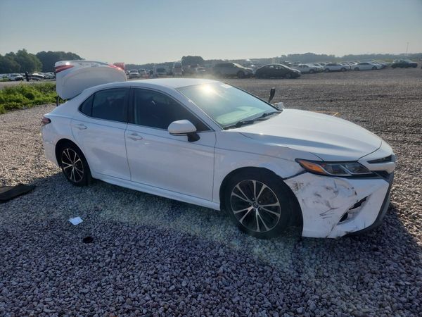 2019 TOYOTA CAMRY