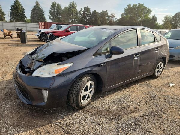 2014 TOYOTA PRIUS