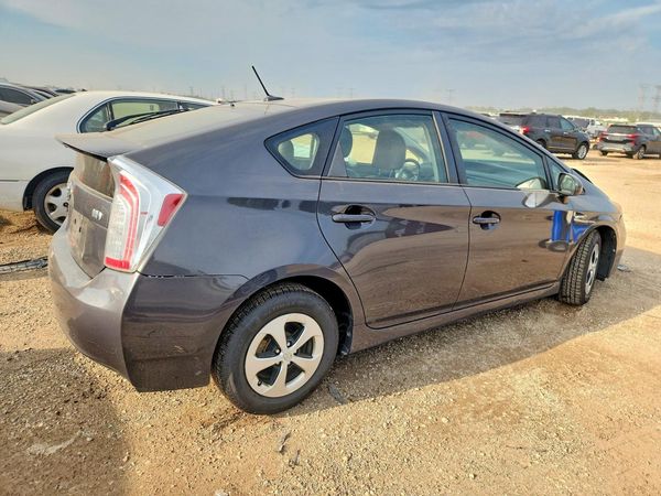 2014 TOYOTA PRIUS