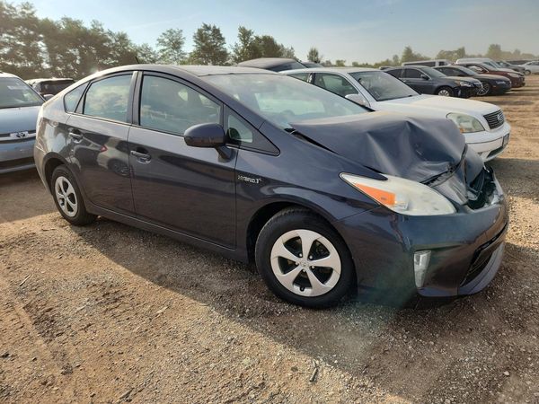 2014 TOYOTA PRIUS