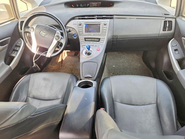 2014 TOYOTA PRIUS