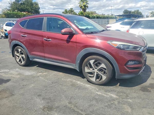 2017 HYUNDAI TUCSON