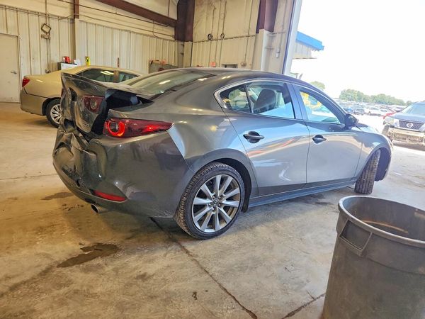 2022 MAZDA 3