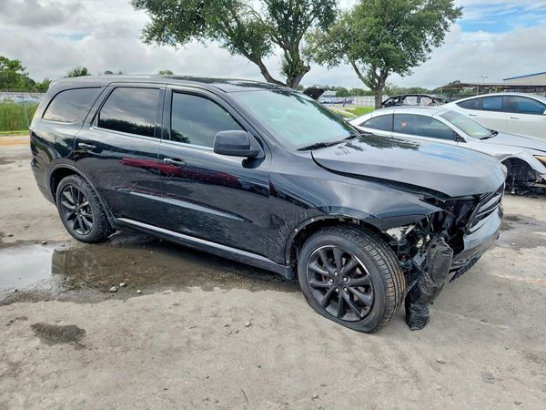 2018 DODGE DURANGO SXT — Passenger 3/4