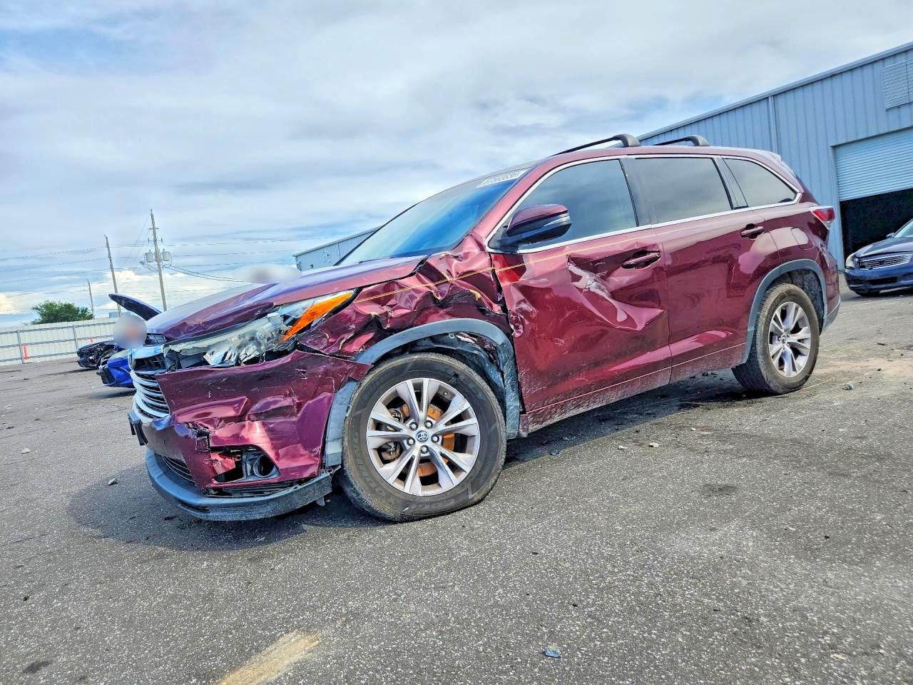 2016 TOYOTA HIGHLANDER