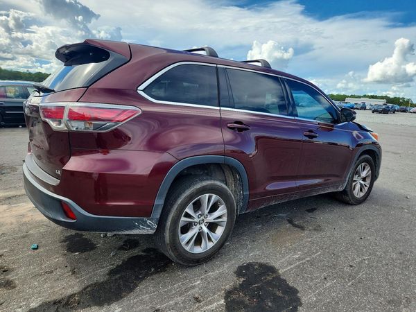 2016 TOYOTA HIGHLANDER