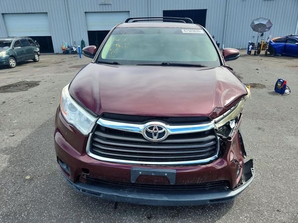 2016 TOYOTA HIGHLANDER