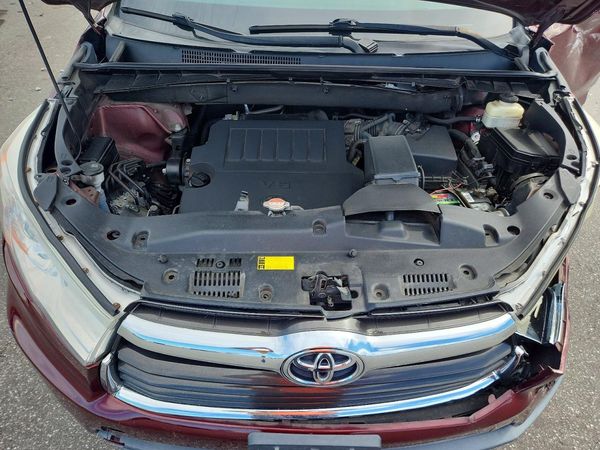 2016 TOYOTA HIGHLANDER