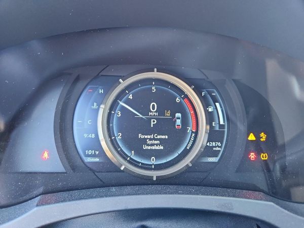 2017 LEXUS IS