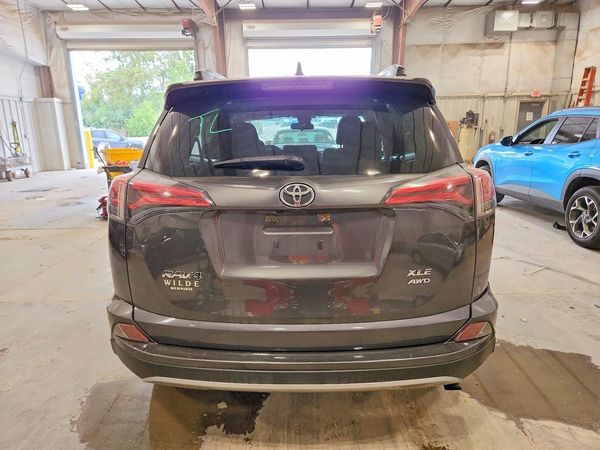 2017 TOYOTA RAV4 XLE