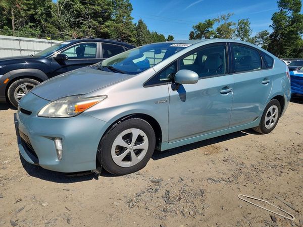 2014 TOYOTA PRIUS