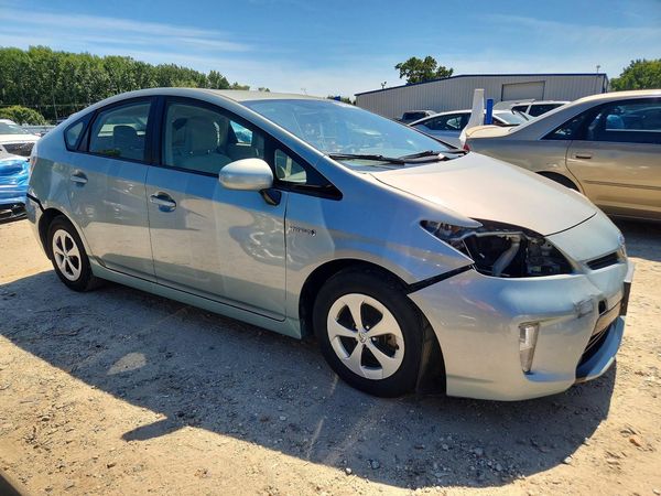 2014 TOYOTA PRIUS