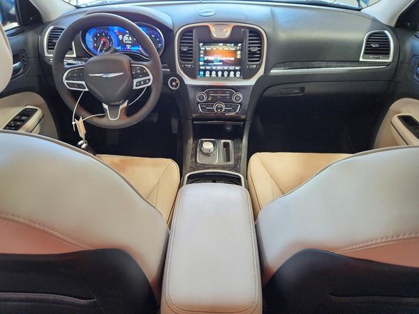 2023 CHRYSLER 300