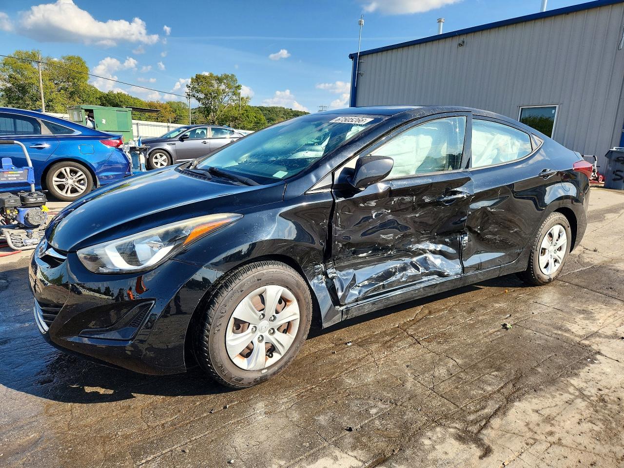 2016 HYUNDAI ELANTRA