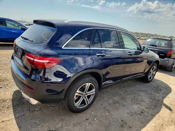 2017 MERCEDES-BENZ GLC GLC300 Base-4M