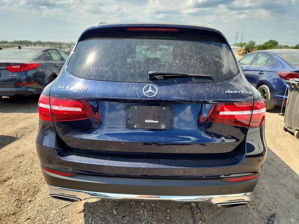 2017 MERCEDES-BENZ GLC GLC300 Base-4M