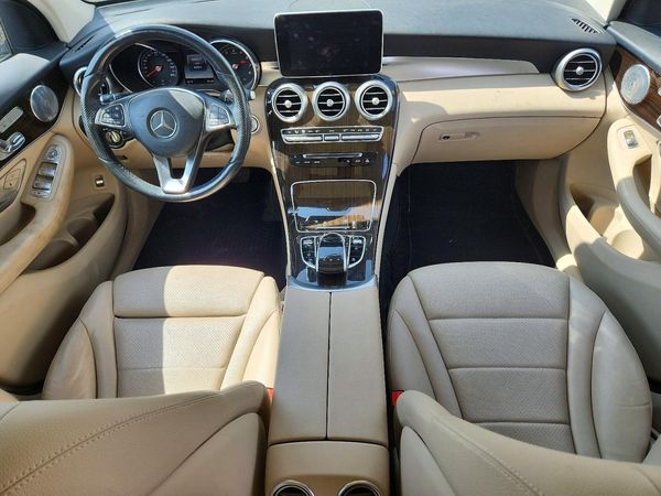 2017 MERCEDES-BENZ GLC GLC300 Base-4M
